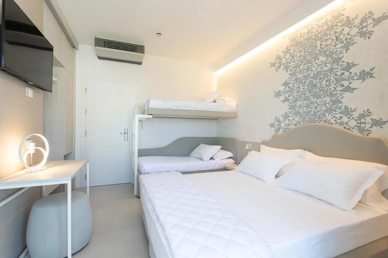 Hotel Mirafiori Lido di Jesolo 3*,