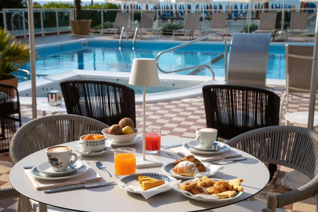 Hotel Mirafiori Lido di Jesolo 3*,