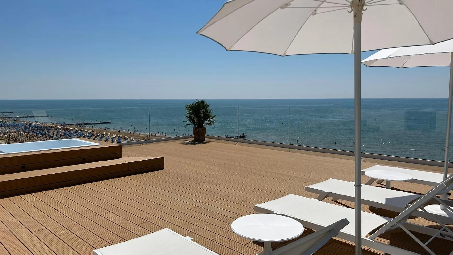 Hotel Mirafiori Lido di Jesolo 3*,  Italia